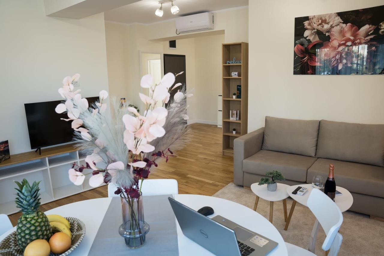 Azaleea Apartments Bucharest Exterior photo